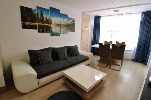 Schluchsee Apartment | Kurhotel Schluchsee App 1003 - Ferientraum - mit Indoorpool, Sauna, Schluchsee