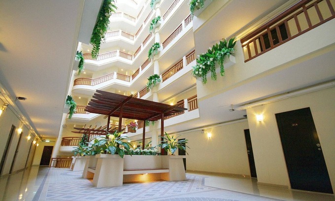 Phra Khanong Nuea Hotel | KV Mansion