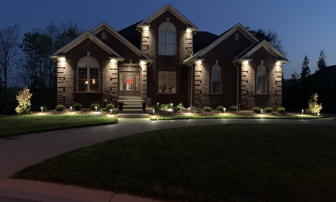 Stone Lakes House | KY Derby 6,500 sq. ft. home with heated salt H2O pool