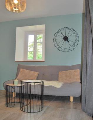 Valensole Apartment | L'éolienne