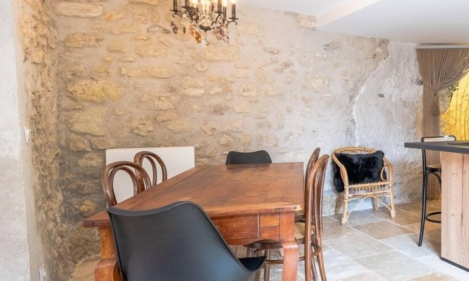 Charge Cottage | L'Aruine - Superb semi-troglo gîte - 6pers
