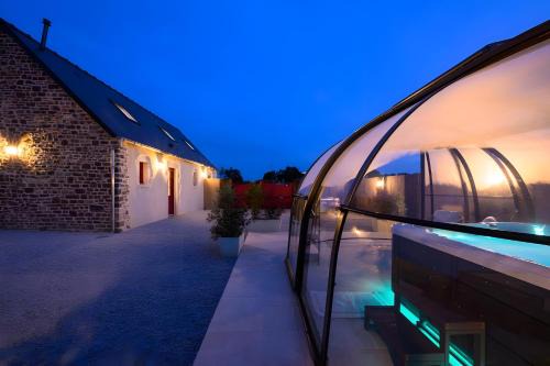 Saint-Sauveur-le-Vicomte House | L'Ascalon