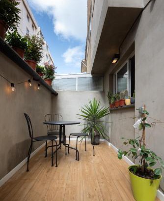 Foz do Douro Apartment | L'Atelier - Warm Porto Loft
