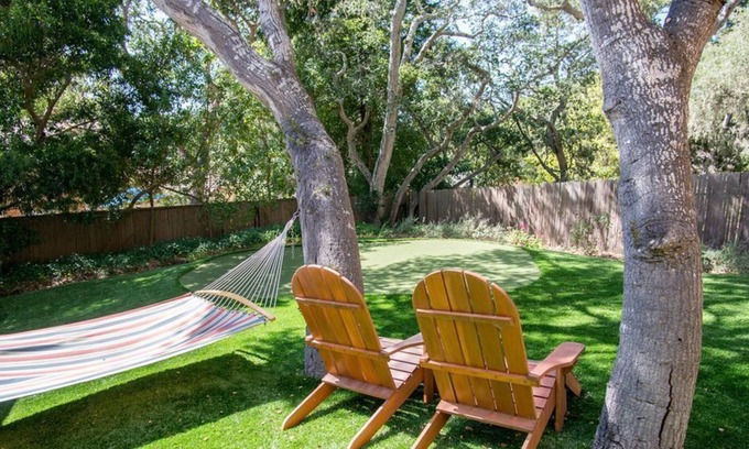 Del Monte Forest House | L'ermitage - Pebble Beach House - Private Putting Green!