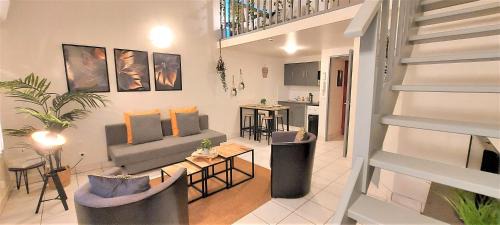 Moussy-le-Neuf Apartment | L'ESCALE : Duplex 4 pers. ASTERIX, AEROPORT ROISSY CDG, PARIS