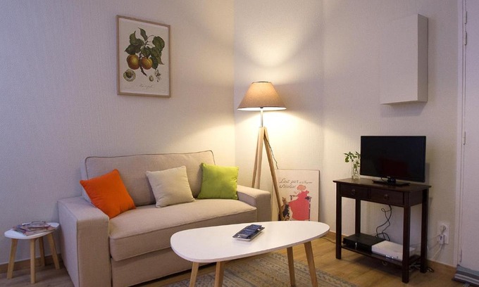 Toulouse City-Centre Apartment | L'Esquile by Cocoonr