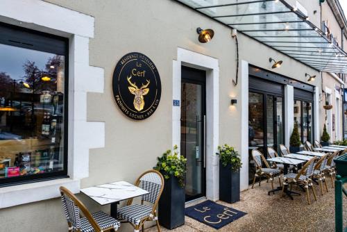 La Celle-sous-Gouzon Hotel | l'Hôtel du Cerf - Grand Sancerrois