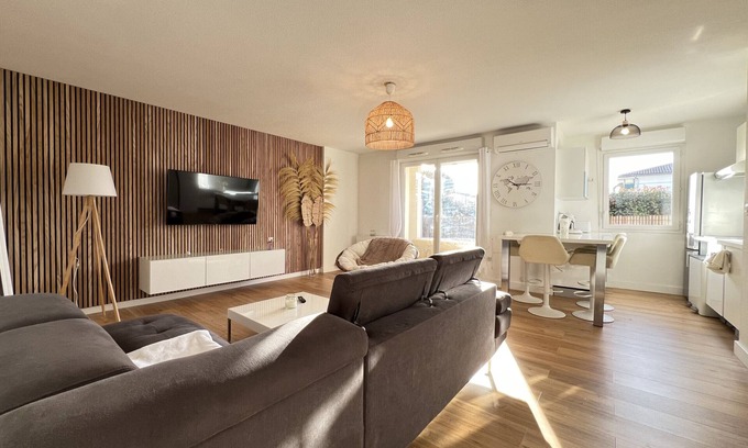 Launaguet Apartment | L'Idylle confortable & lumineux
