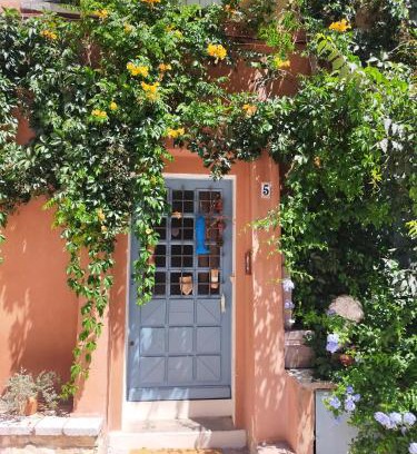 Cotignac Apartment | L'Imprévu de Cotignac, Appart' et Duplex au cœur du village