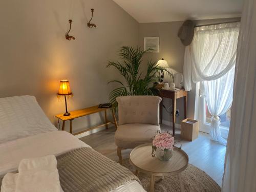 La Bernerie-en-Retz Bed & Breakfast | L'Inattendue Chambre de charme au coeur de la Bernerie et à 200m de la plage