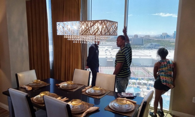 Las Vegas Villa | L&L Getaways 2