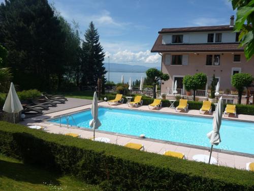 Evian-les-Bains Hotel | L'Oasis