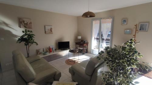 Saint-Cyprien House | L'Olivier Maison de village avec jardin au calme pour 6 pers