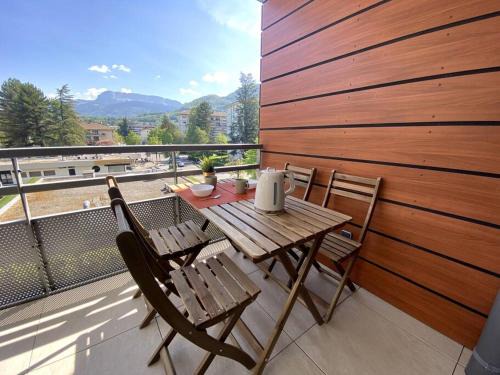 Annecy Apartment | L'ORANGERAIE - Garage, Balcon, Vélos, Proche Lac, Vue Montagne
