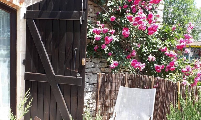 Aujols House | L'Oustalet - AUJOLS - Gîte