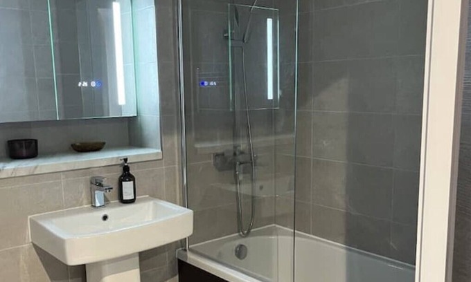Baltic Triangle Apartment | L1 studio in prestigious newbuild Baltic Triangle