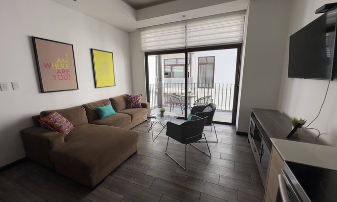 Zona 16 Apartment | L1C - Apto in Cayala for 4 guests