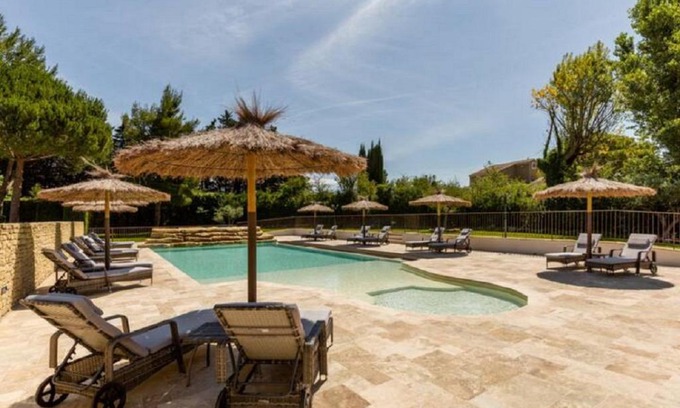 L'Isle-sur-la-Sorgue Apartment | La Bastide de l Etang