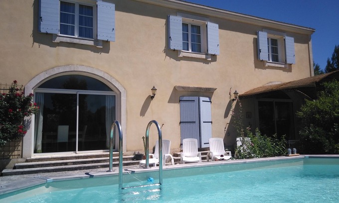 Boulbon Villa | La Bastide des Bouisses
