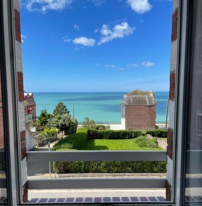 Ault Apartment | La Belle Etoile