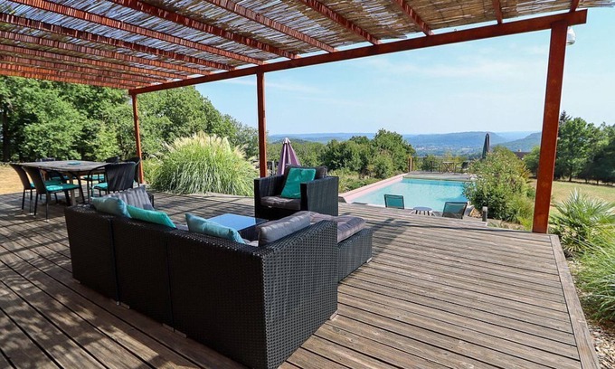 Beynac-et-Cazenac House | "LA BELLE VIE"n- an exceptionnal location with *view and private heated pool