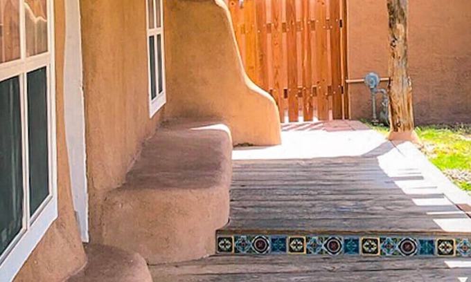 Corrales House | La Bendicion in Corrales