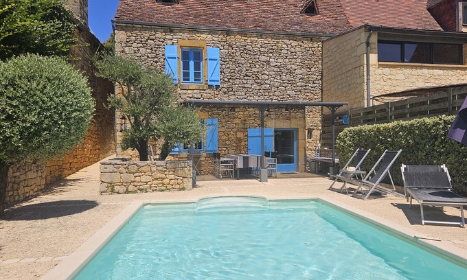 Domme Villa | La Bergerie du Village - located in the heart of Dordogne with private pool