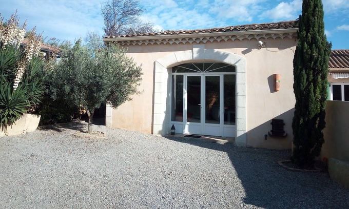Tourbes House | La Bodega, a charming little winegrower