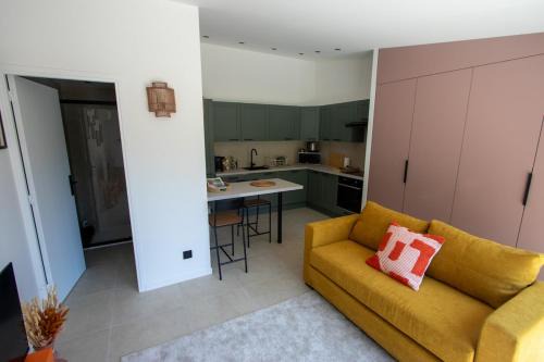Menton Apartment | La Bulle, cocon douillet rénové