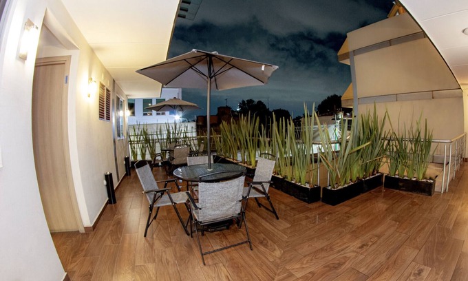 Tlalpan Hotel | La Casa del Reloj - Zona de Hospitales