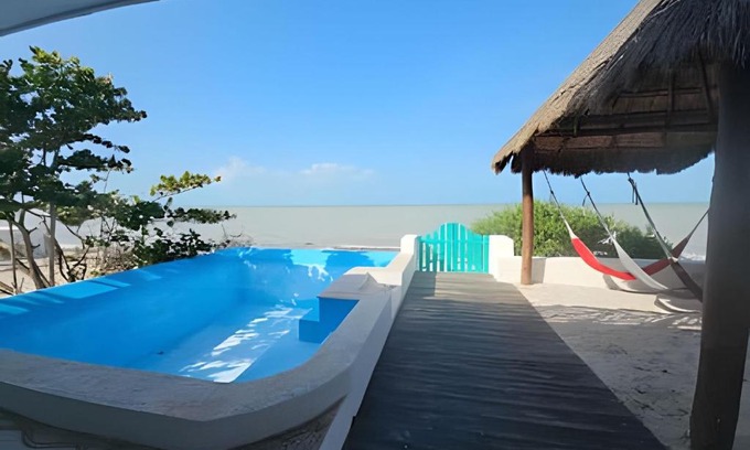 Chicxulub Puerto House | La Casa Del Velero, Beachfront