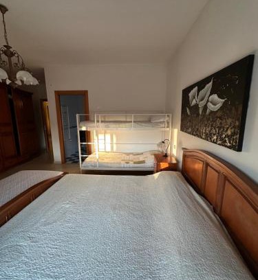 Sammichele di Bari House | "La casa di Mariagrazia" rooms con cucina condivisa e terrazza