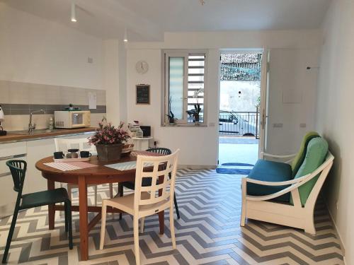 Bacoli Apartment | La Casa di Mina