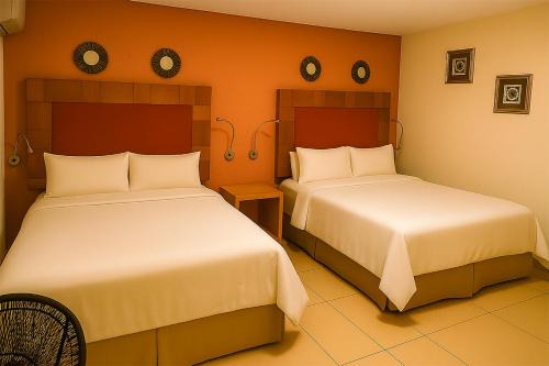 Downtown Cancun Hotel | La casa los alcatraces