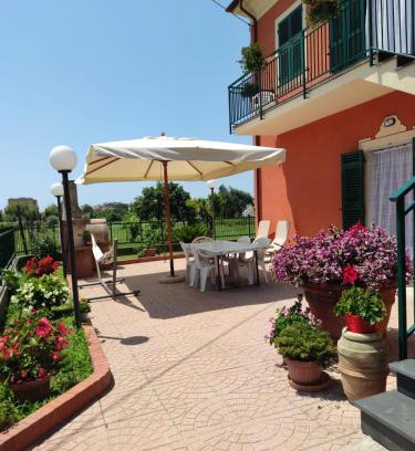 Rezza Apartment | La casa tra verde e mare