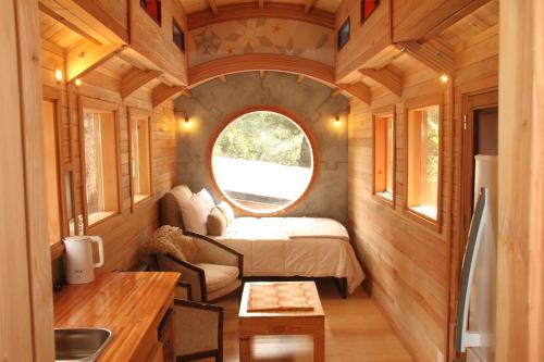 Villa Arelauquen House | La Casita del Tren - Tiny House
