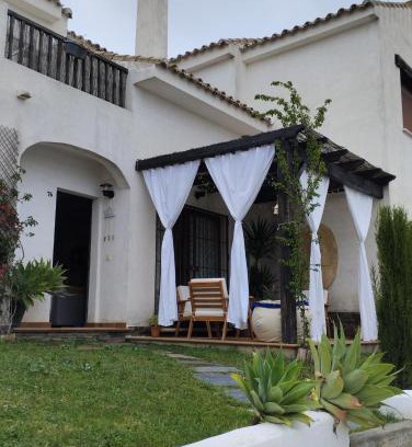 El Ronquillo House | La Casita de Celia