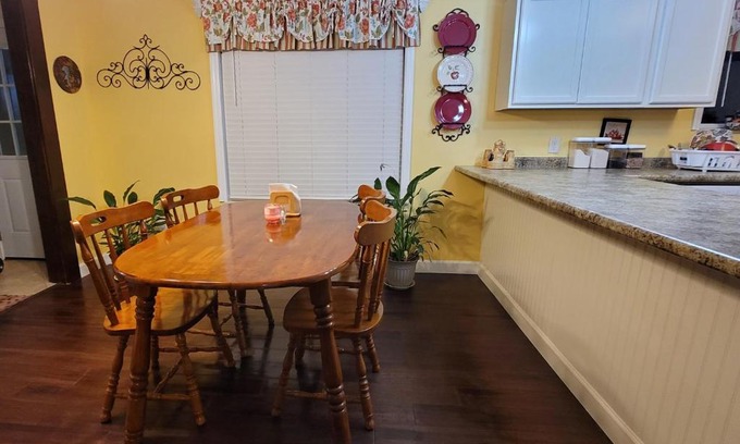 Maryville House | La Casita