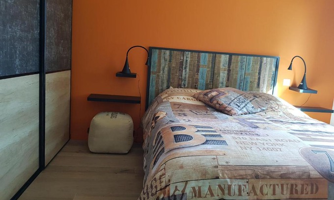 Vaison-la-Romaine Bed & Breakfast | La chambre des voyageurs
