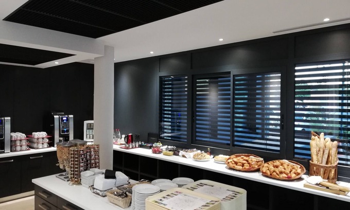 Cahors Hotel | La Chartreuse Logis Hotel Restaurant