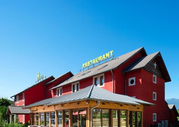 Montmelian Hotel | La Clé Des Champs