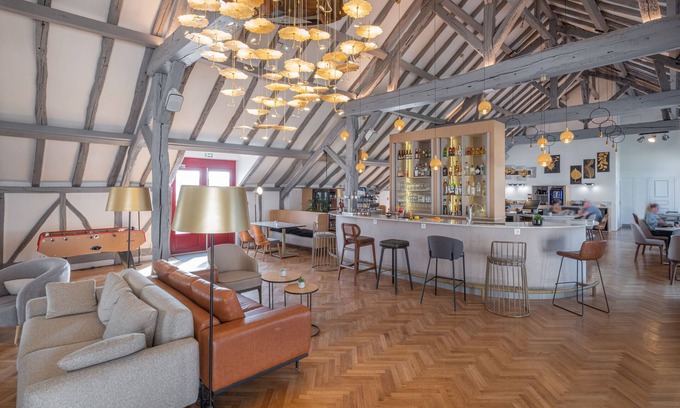 Maslives Hotel | La Clef des Chateaux