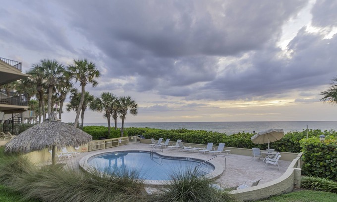 Belleair Beach Condo | La Concha 1 | Beachfront Vacation Rental with Pool