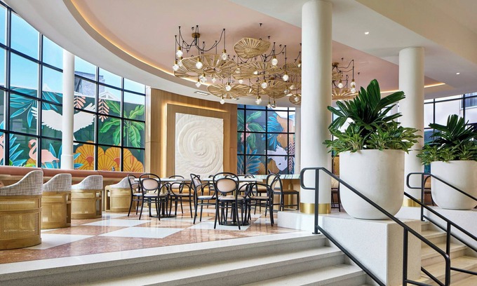 Historic Seaport Hotel | La Concha Key West, Autograph Collection