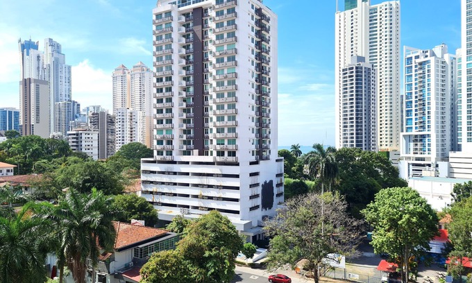 Pueblo Nuevo Apartment | La Cresta Aparthotel