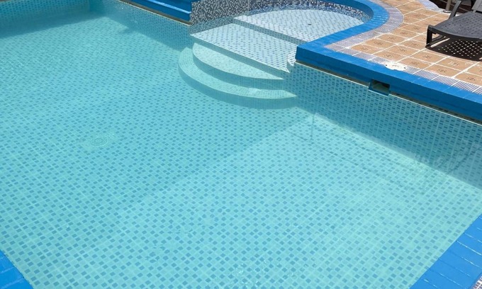 Campo Alegre Hotel | La Cresta Inn