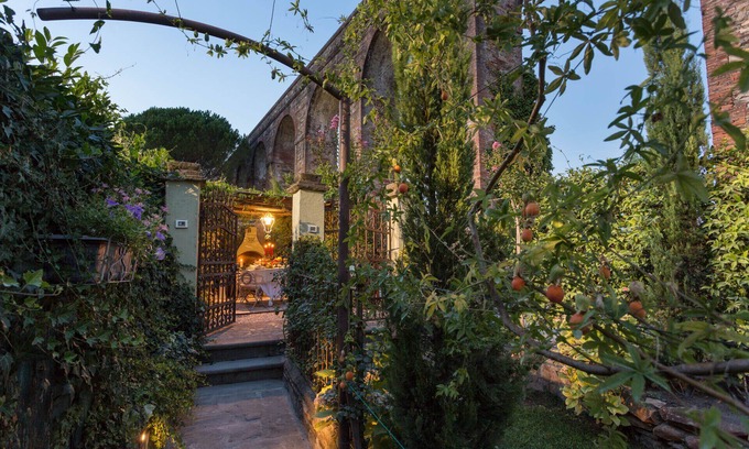 Vicopelago Villa | LA DIMORA DEI CONTI: Indulge in a Country Farmhouse Apartment with Jacuzzi Facing the Town!