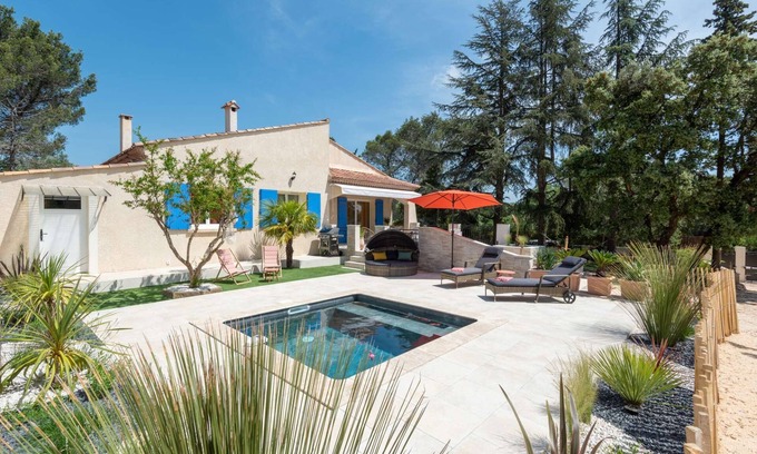 Poulx Villa | La Dolce Villa Farniente under the pines and feet in the water