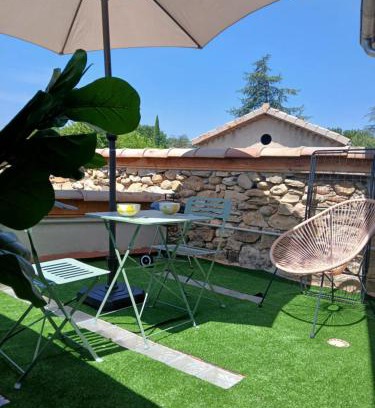 Saint-Privat House | La Dolce Vita Clim et Jardin
