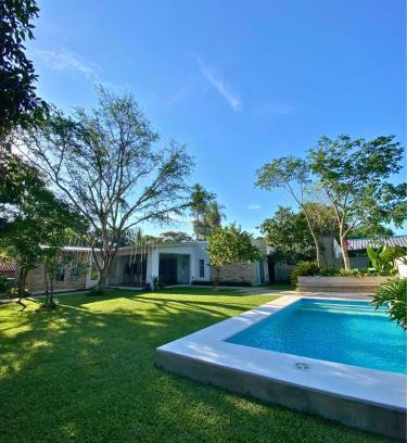 San Bernardino House | La Escondida Samber